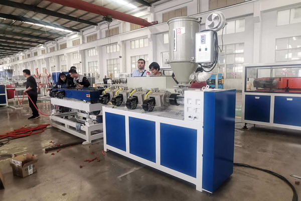 PE/PP/PVC Single Wall Corrugated Pipe Making Machine